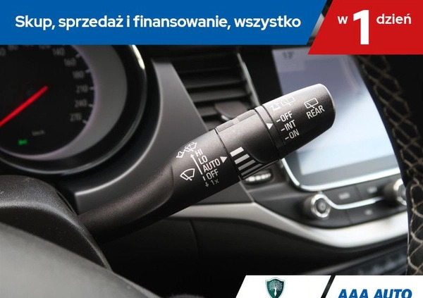 Opel Astra cena 38000 przebieg: 171466, rok produkcji 2017 z Wolbrom małe 326